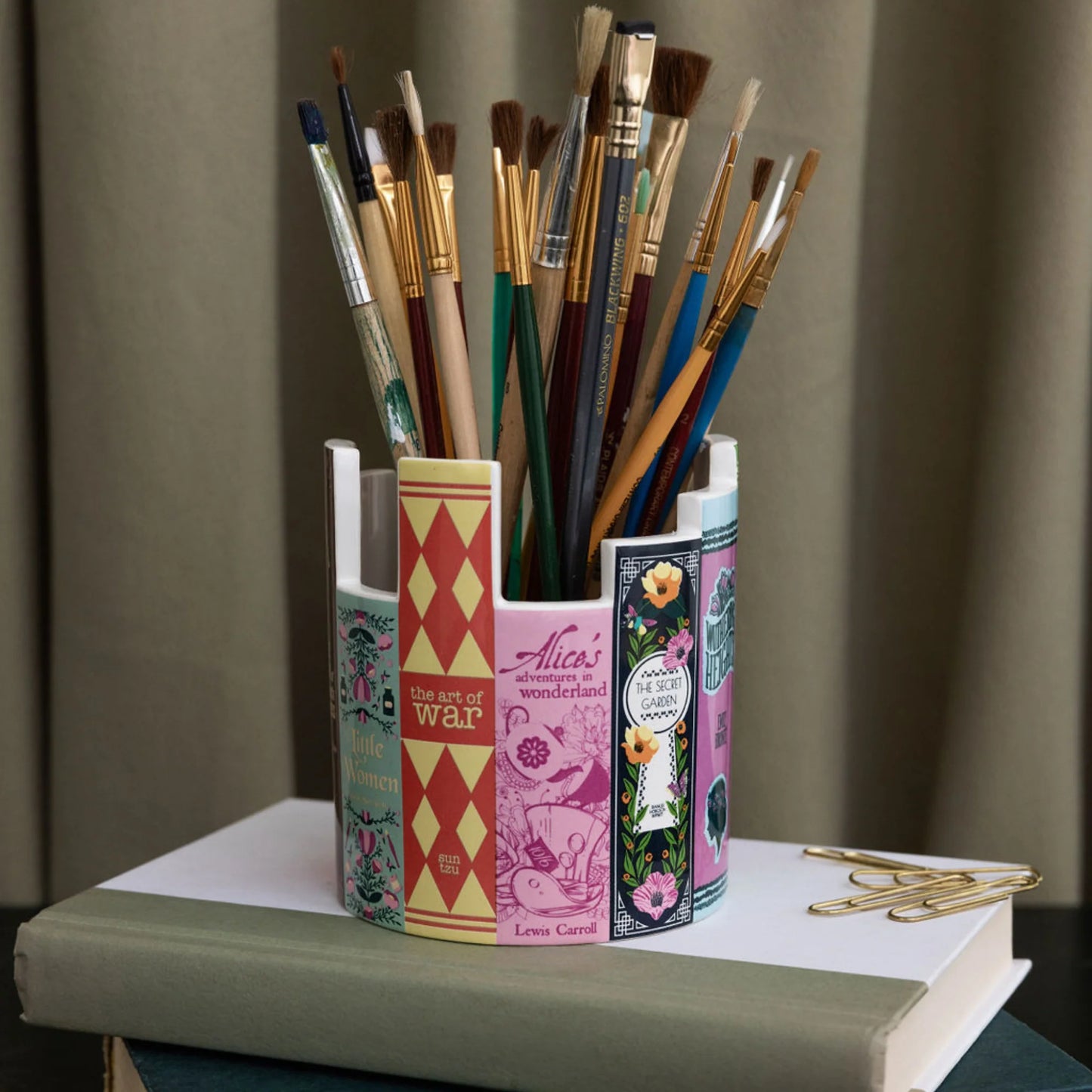 Literary Ceramic Desk Pot