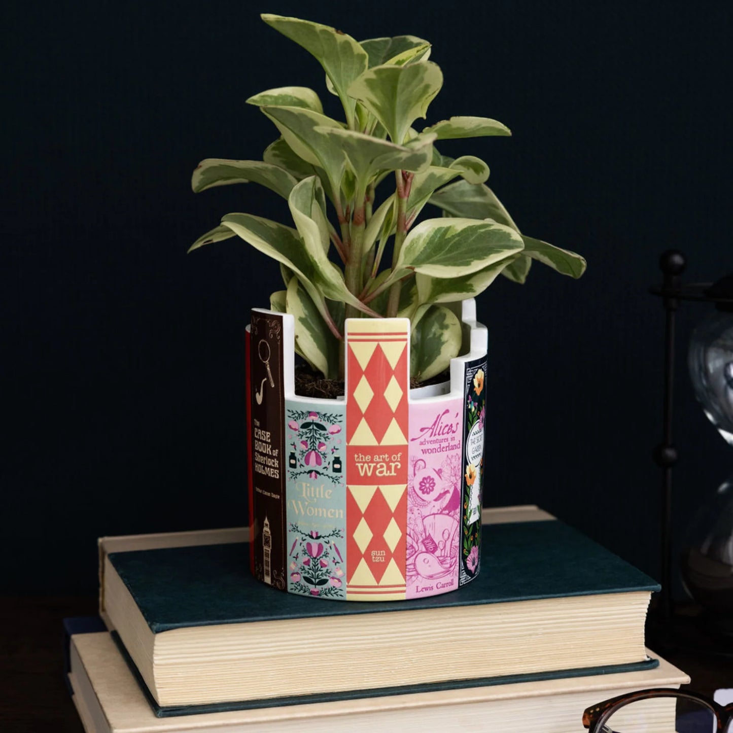 Literary Ceramic Desk Pot