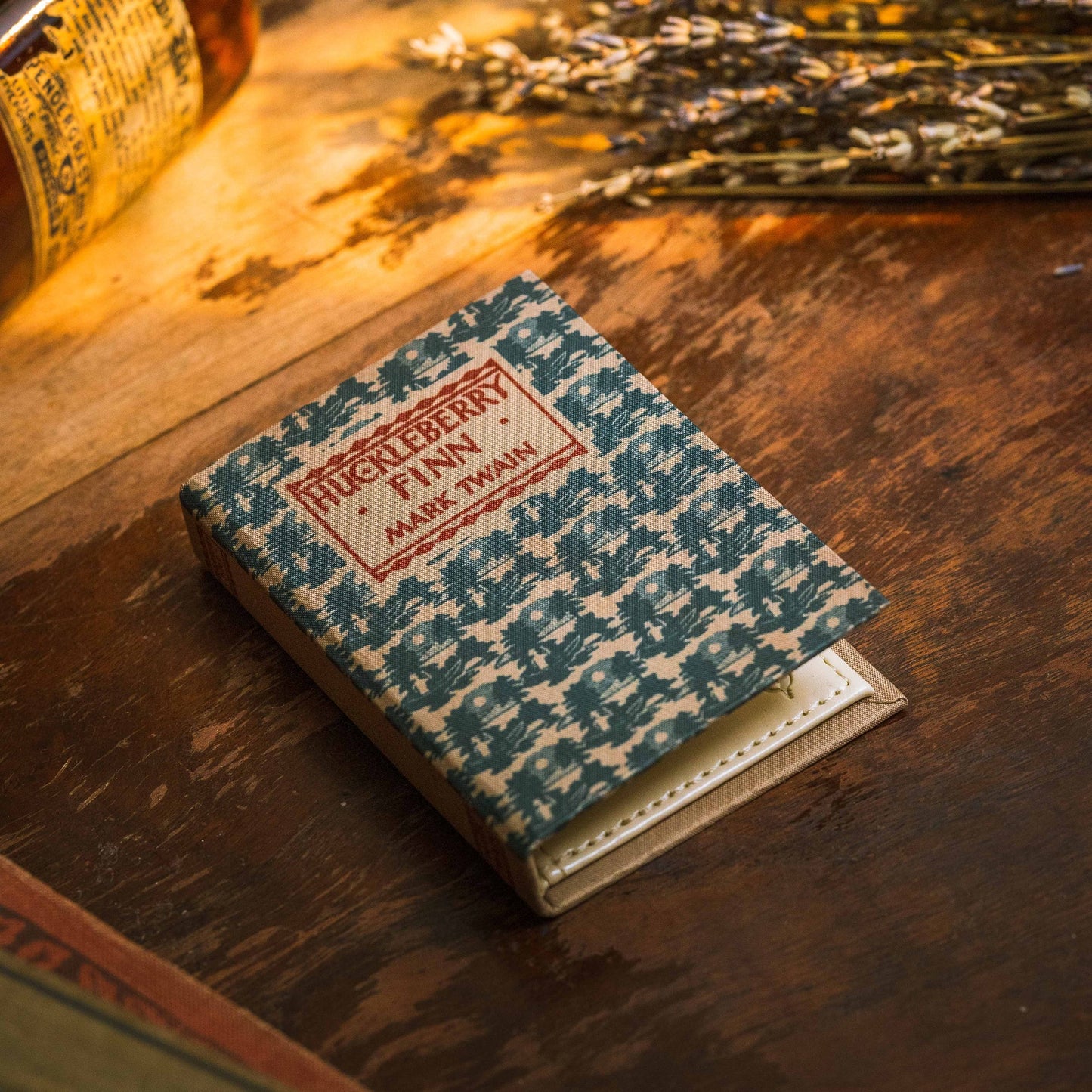Huckleberry Finn - Book Wallet