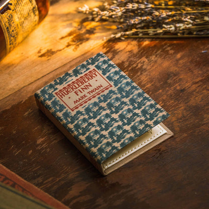 Huckleberry Finn - Book Wallet