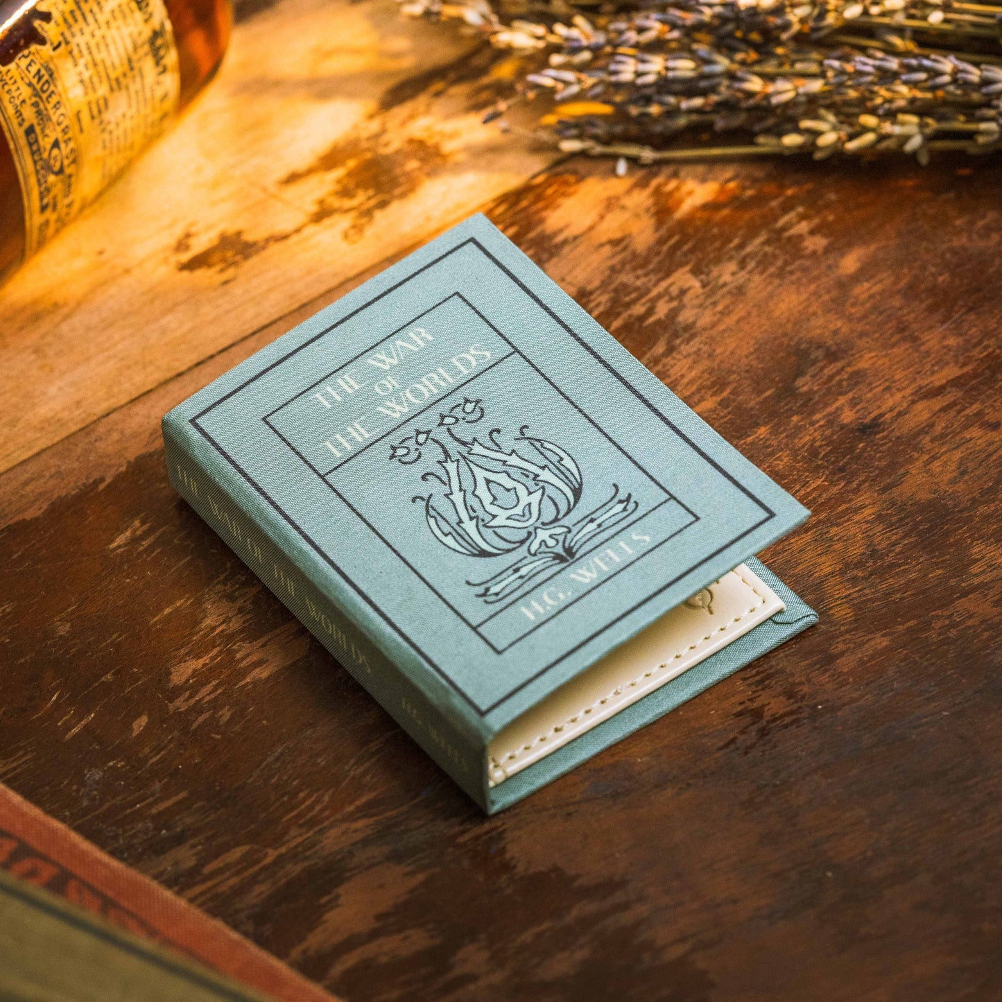 The War of the Worlds - Book Wallet