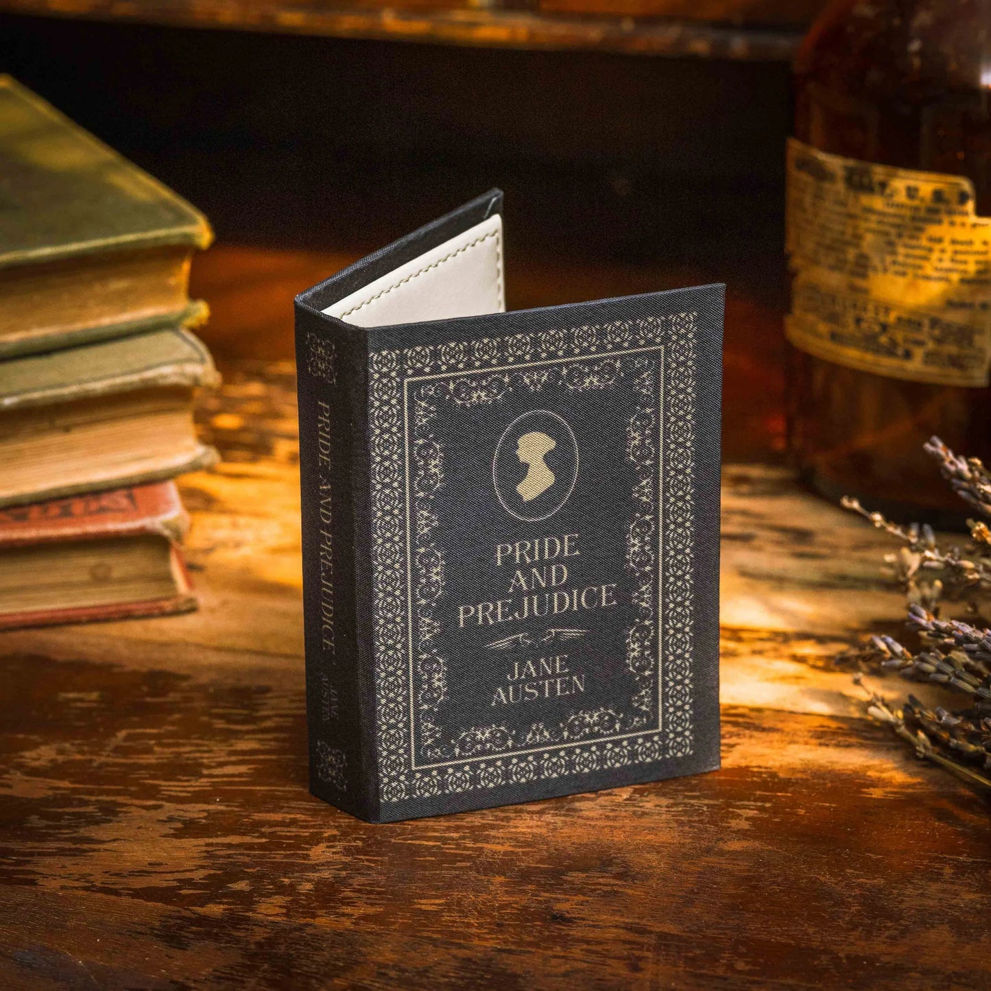 Pride & Prejudice - Book Wallet